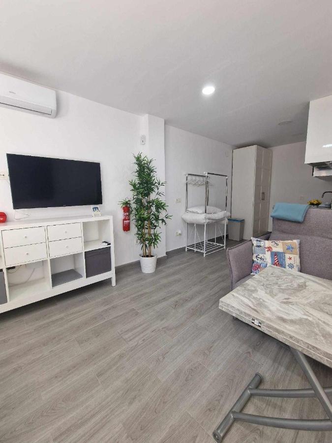 Balneario Pedregalejo Loft B Apartment Malaga Luaran gambar